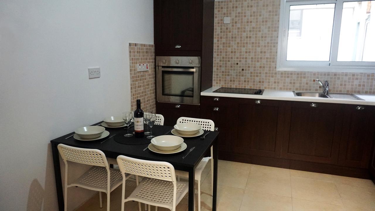 Lazuli City Seaview Apartment 34 Larnaka Exterior foto
